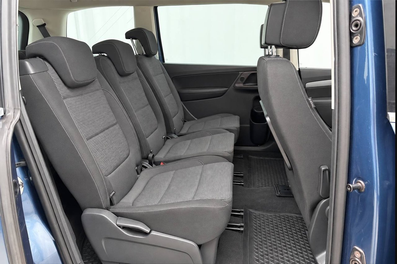 Volkswagen Sharan 2016, bild 6/10