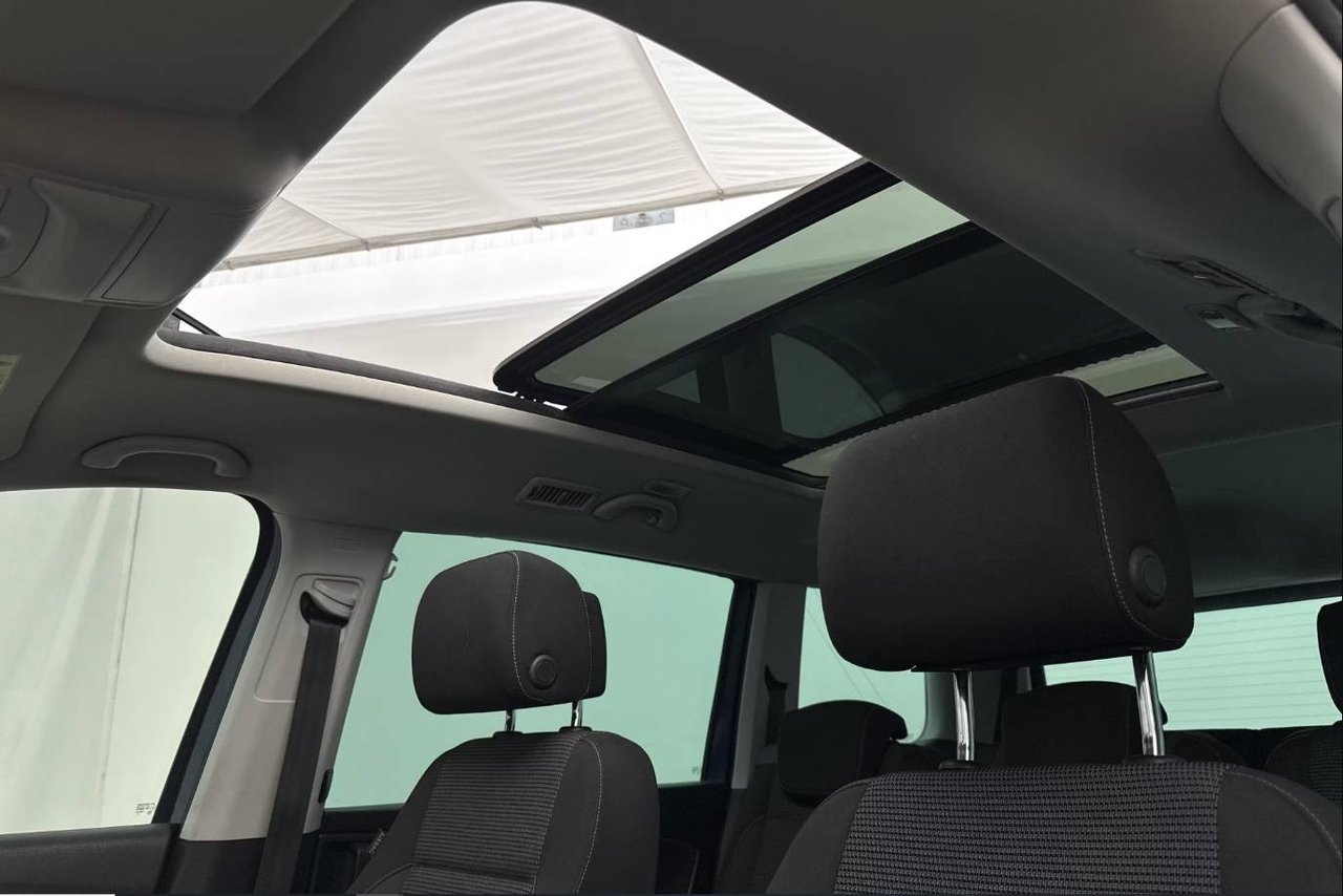 Volkswagen Sharan 2016, bild 7/10
