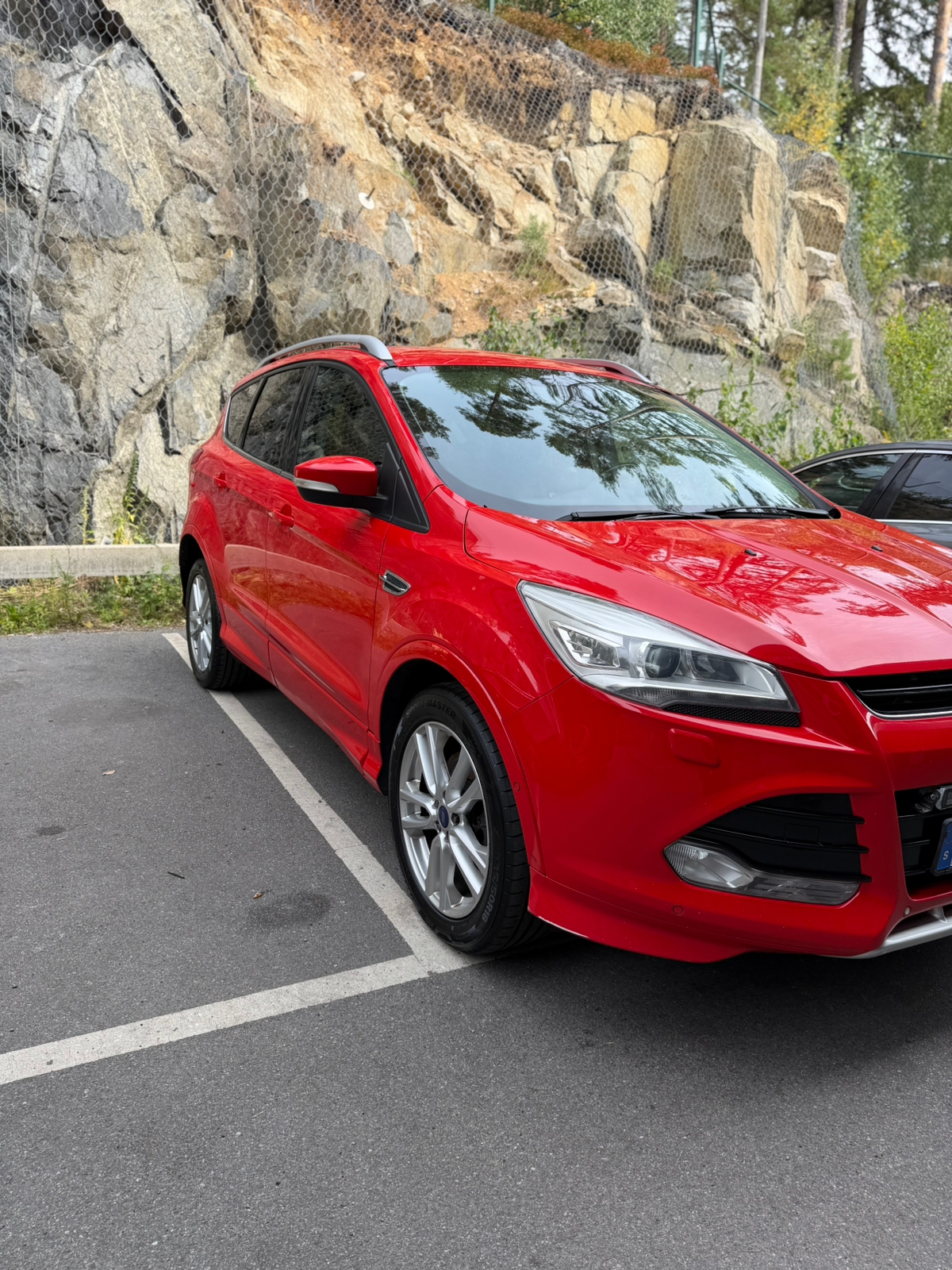 Ford Kuga 2.0 TDCi AWD Powershift 2014, bild 3/10