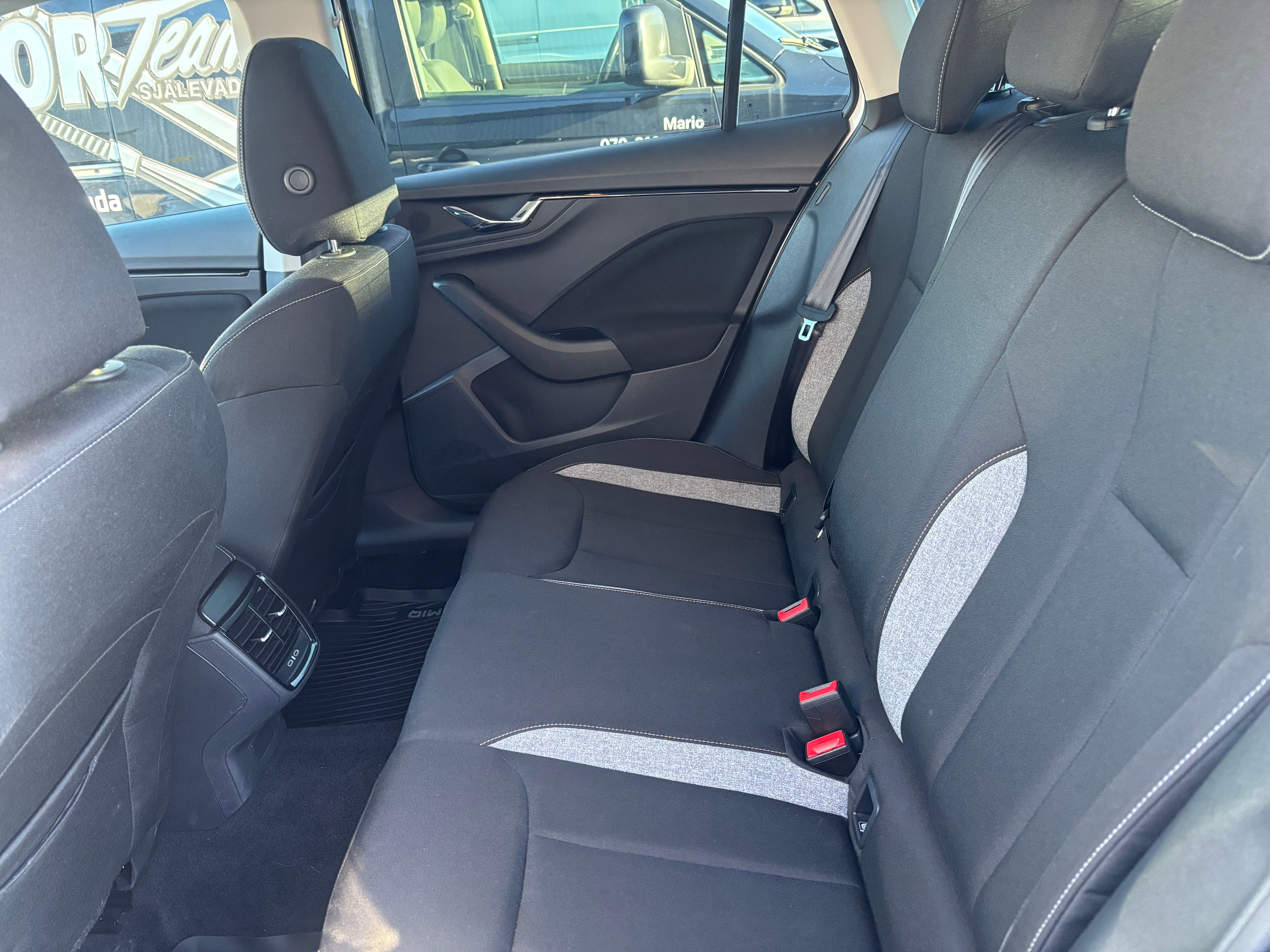 Skoda Kamiq 1.0 TSI DSG Sekventiell 2026, bild 6/6