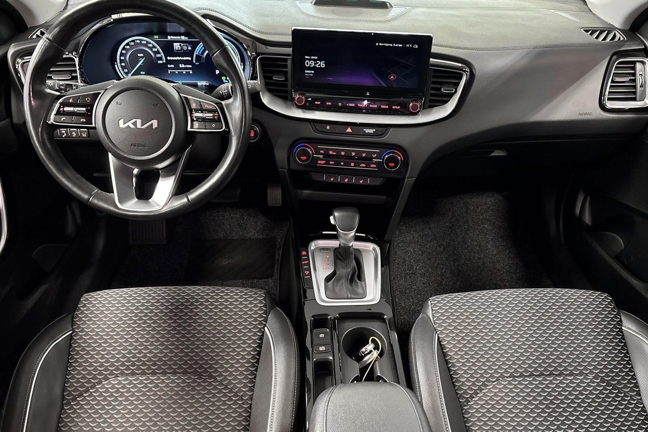 Kia XCeed PHEV Advance Plus 2022, photo 7/10