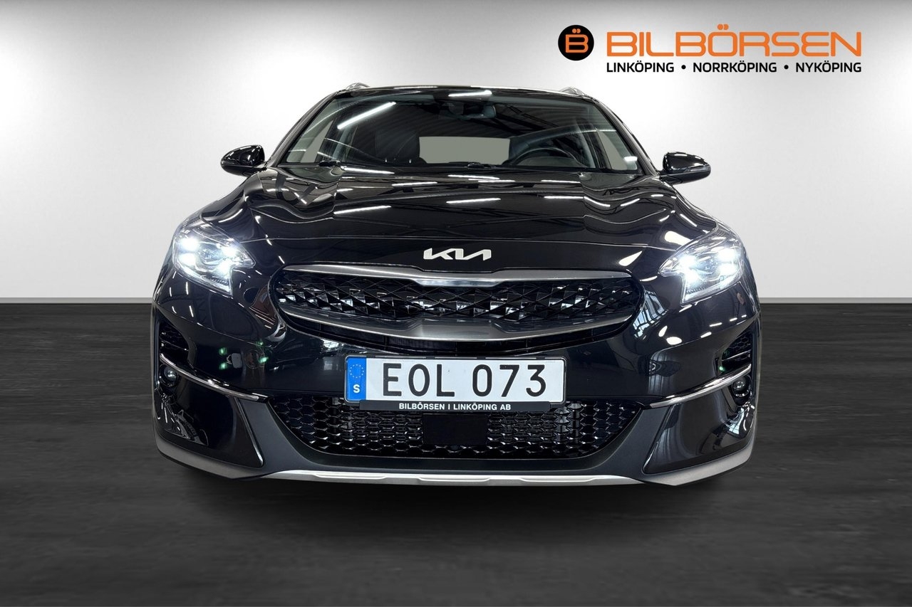 Kia XCeed PHEV Advance Plus 2022, photo 2/10