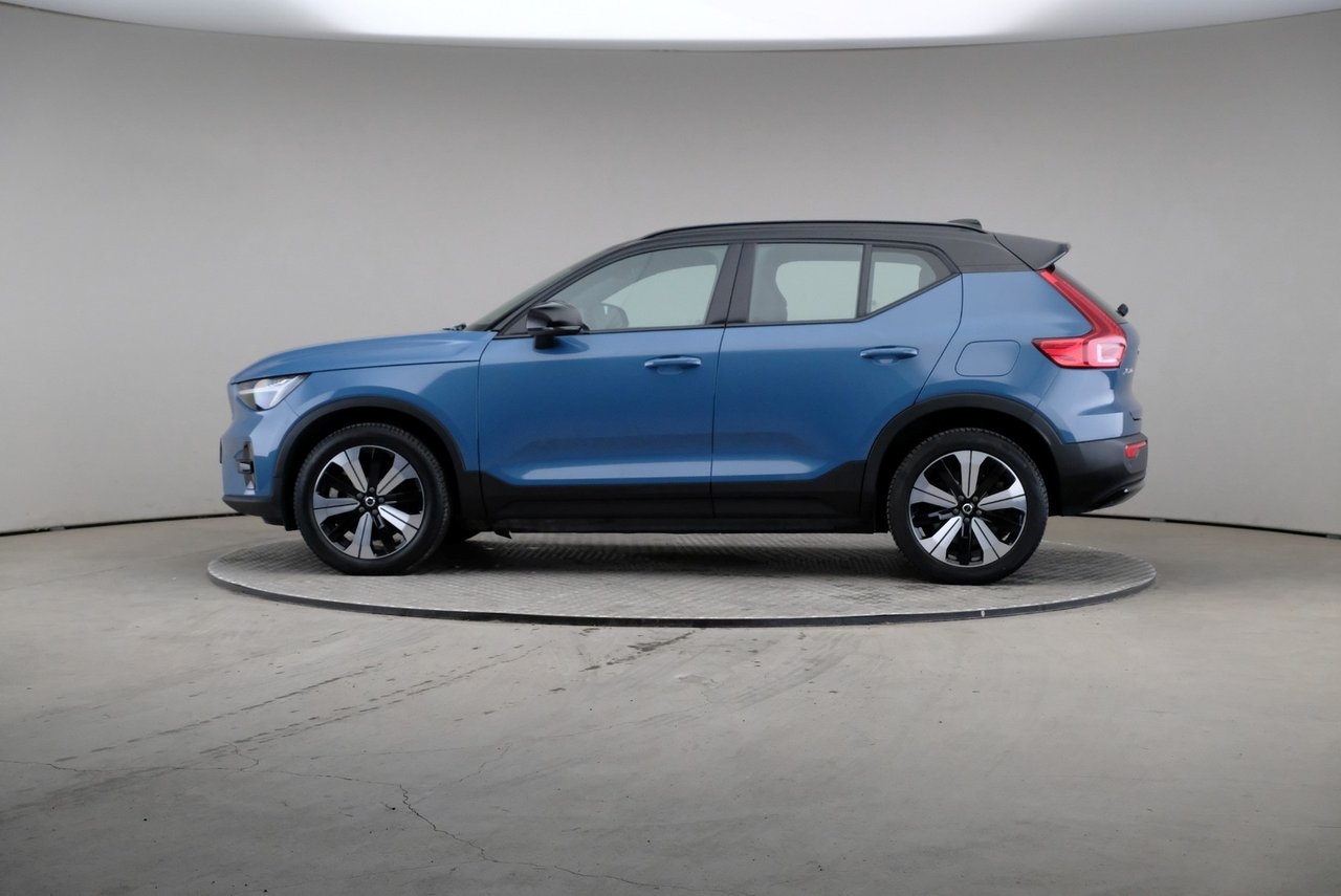 Volvo XC40 Recharge 231hk Plus Edition 2023, bild 4/10