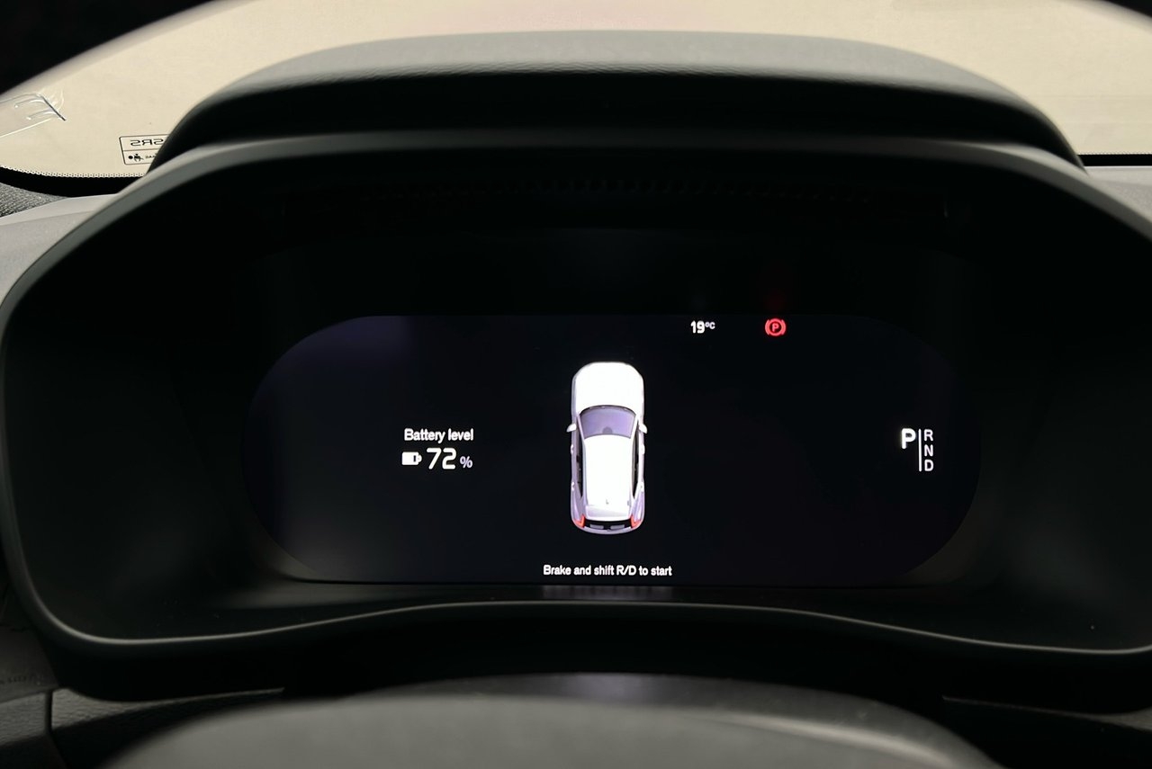 Volvo XC40 Recharge 231hk Plus Edition 2023, bild 7/10