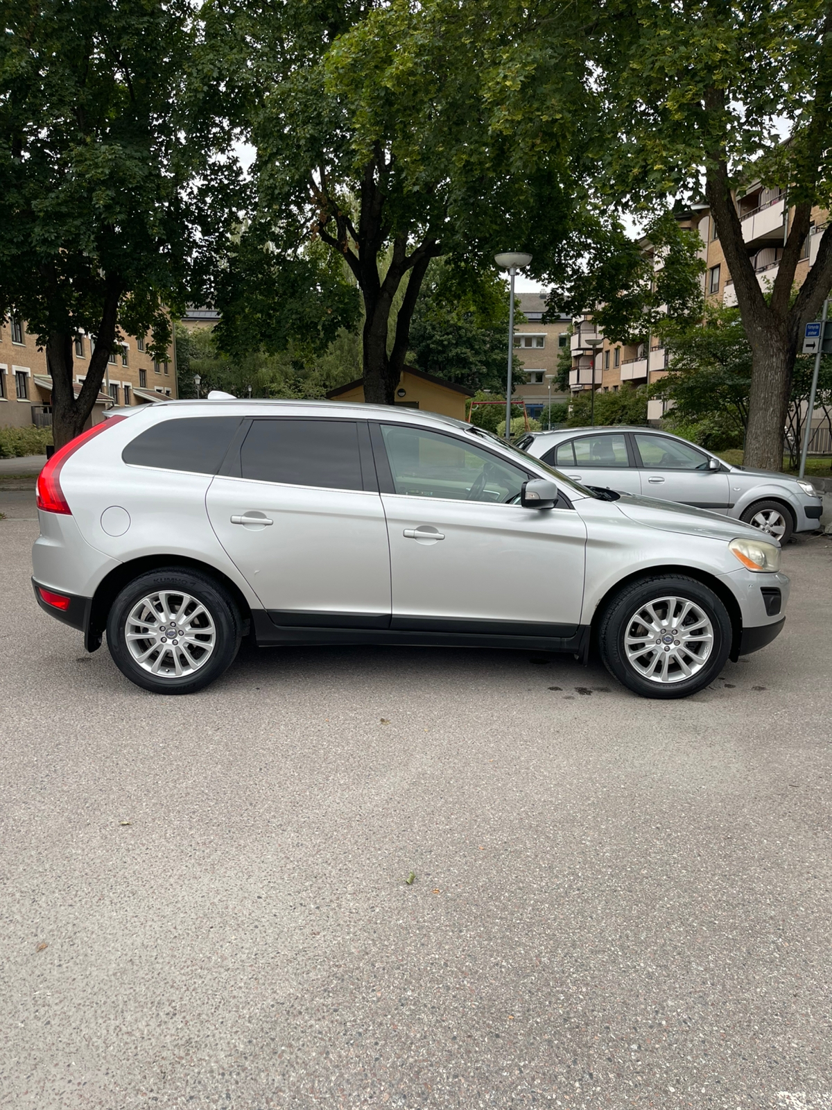 Volvo XC60 2.4D 2010, kuva 5/10