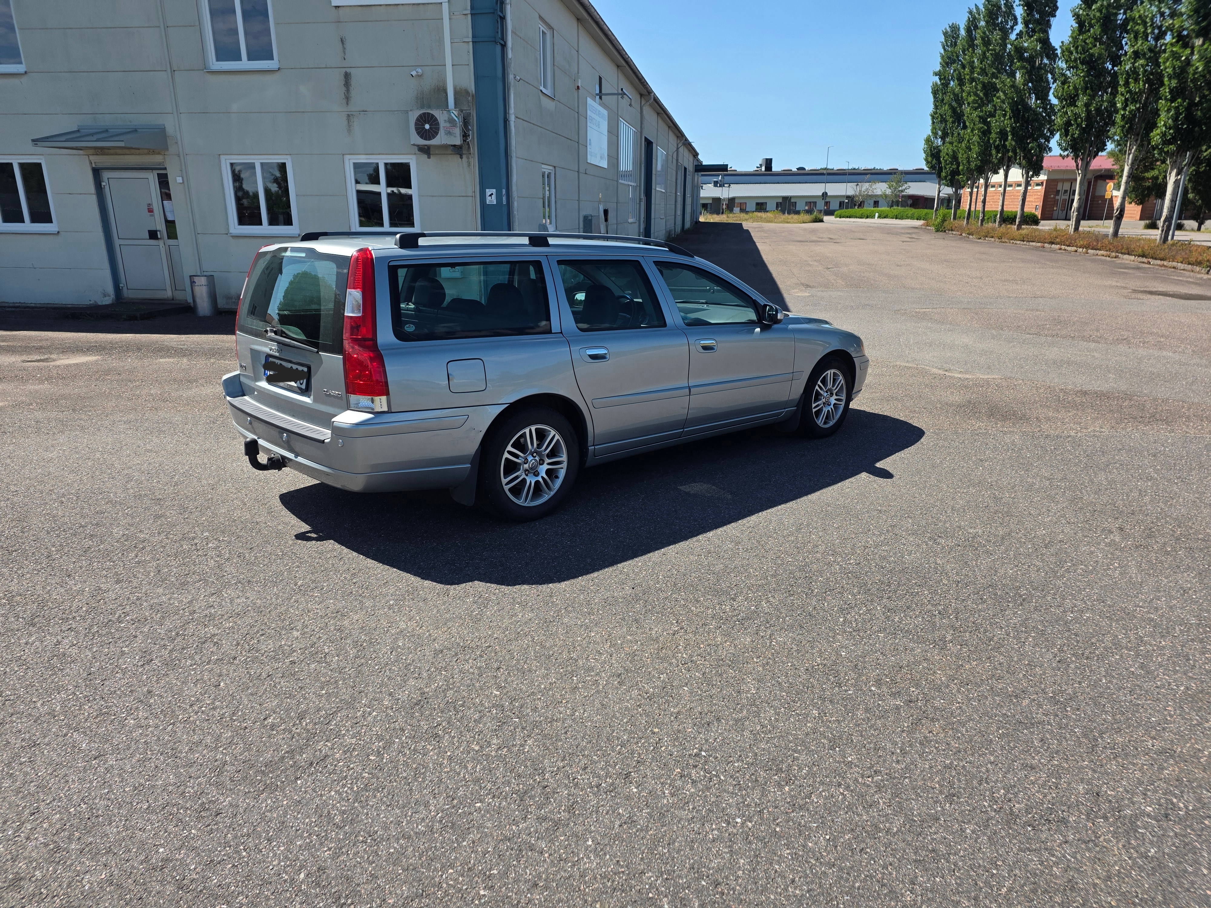 Volvo V70 2.4D Manuell 2008, bild 2/8