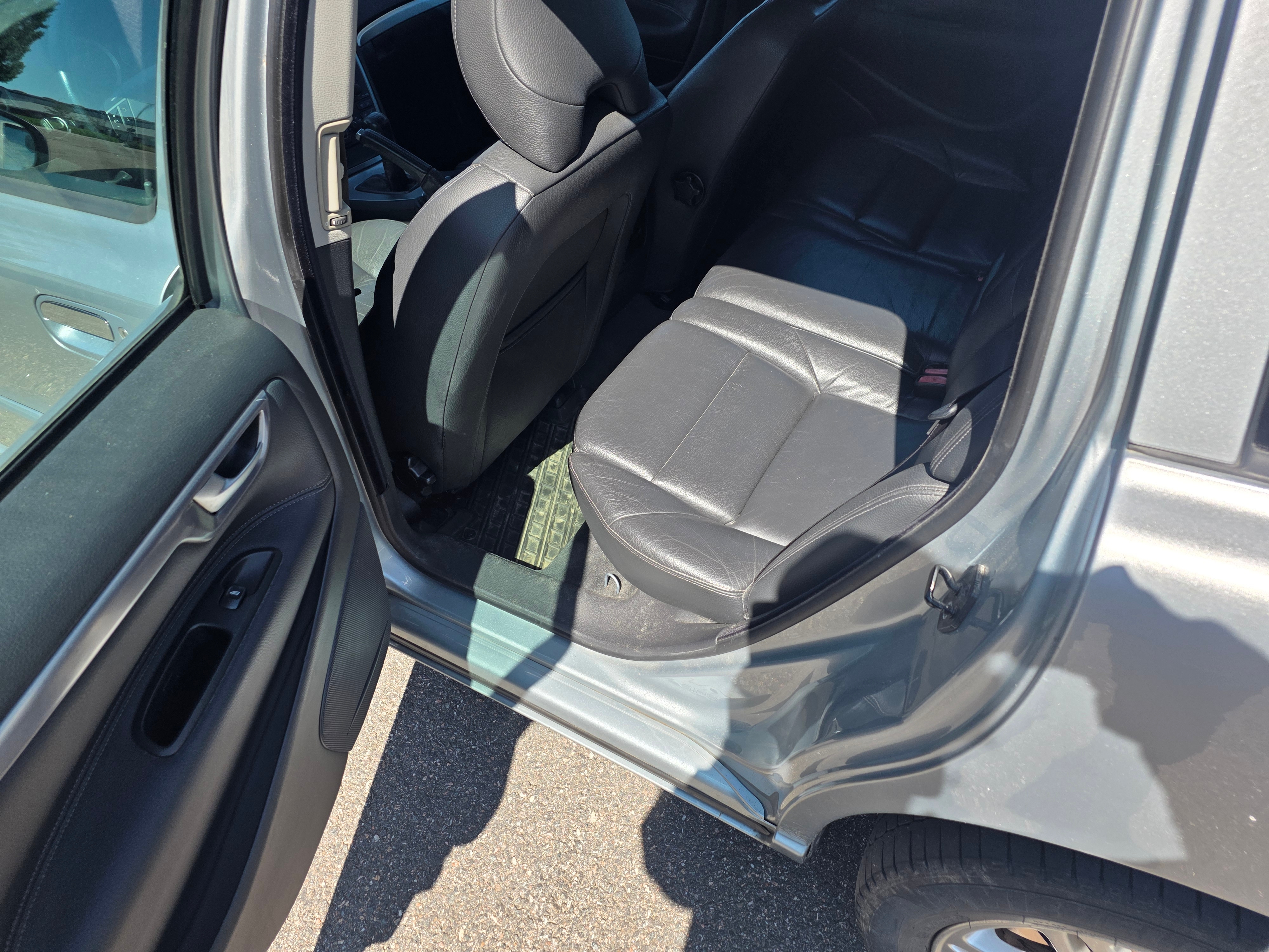 Volvo V70 2.4D Manuell 2008, bild 6/8
