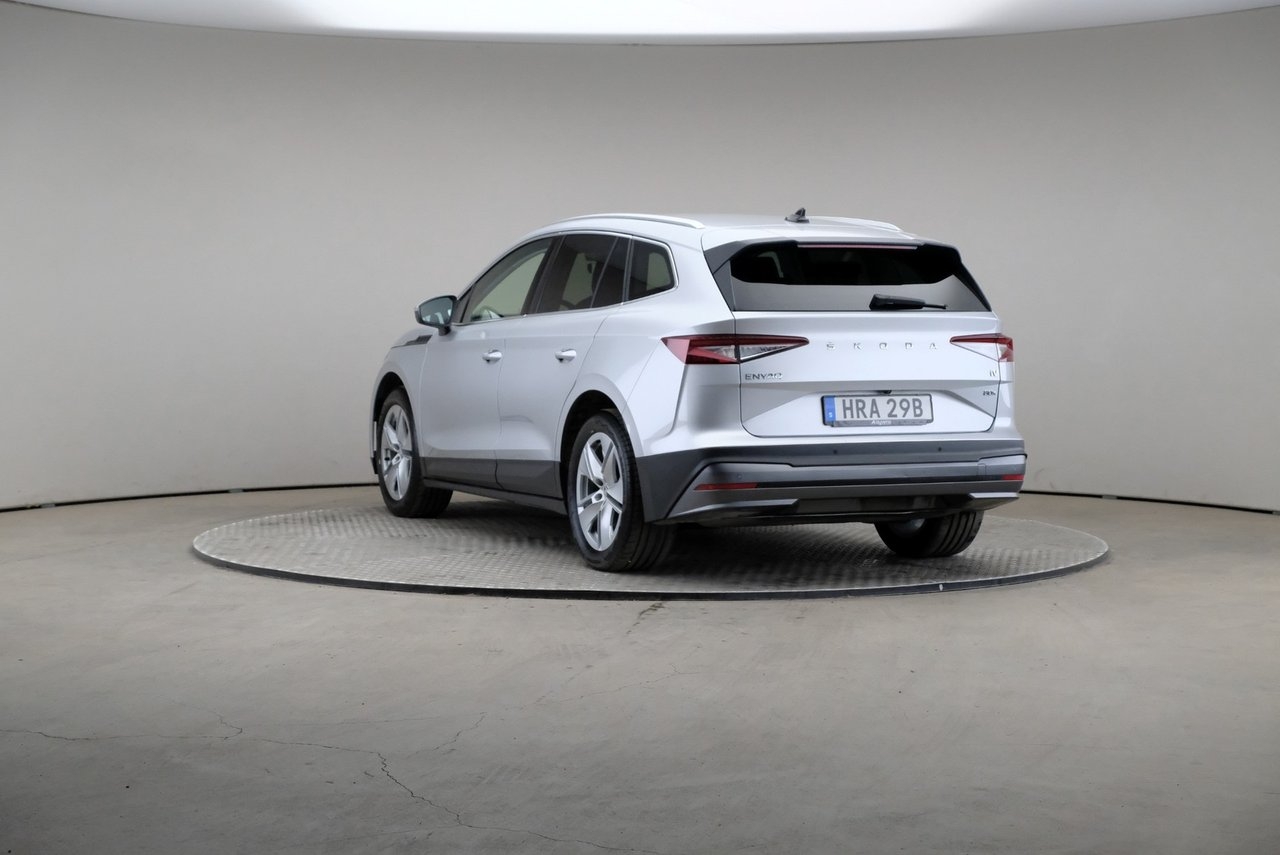 Skoda Enyaq 2023, bild 2/10