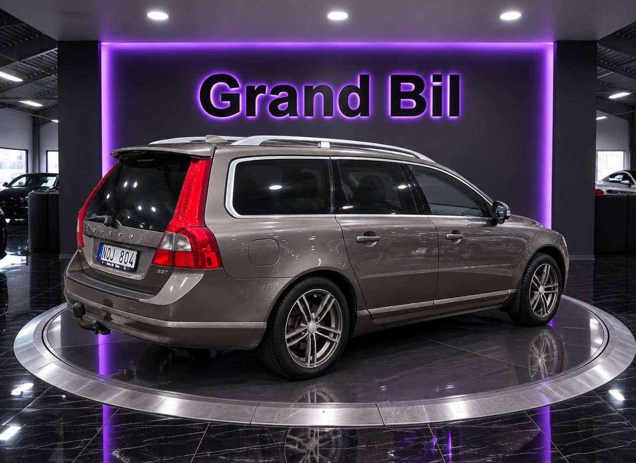 Volvo V70 2.5T Automat Summum Euro 4 2008, bild 4/13
