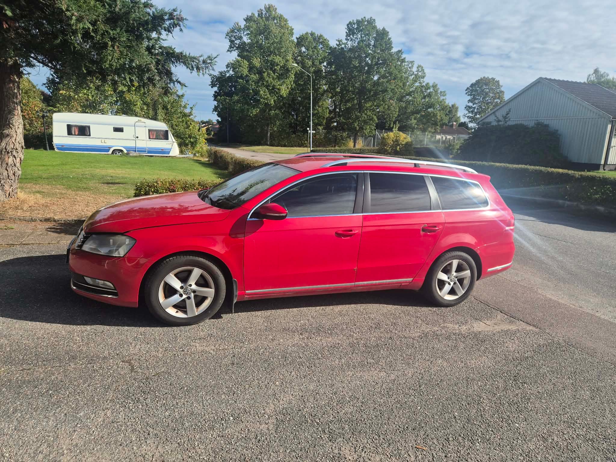Volkswagen Passat 2011, bild 2/6