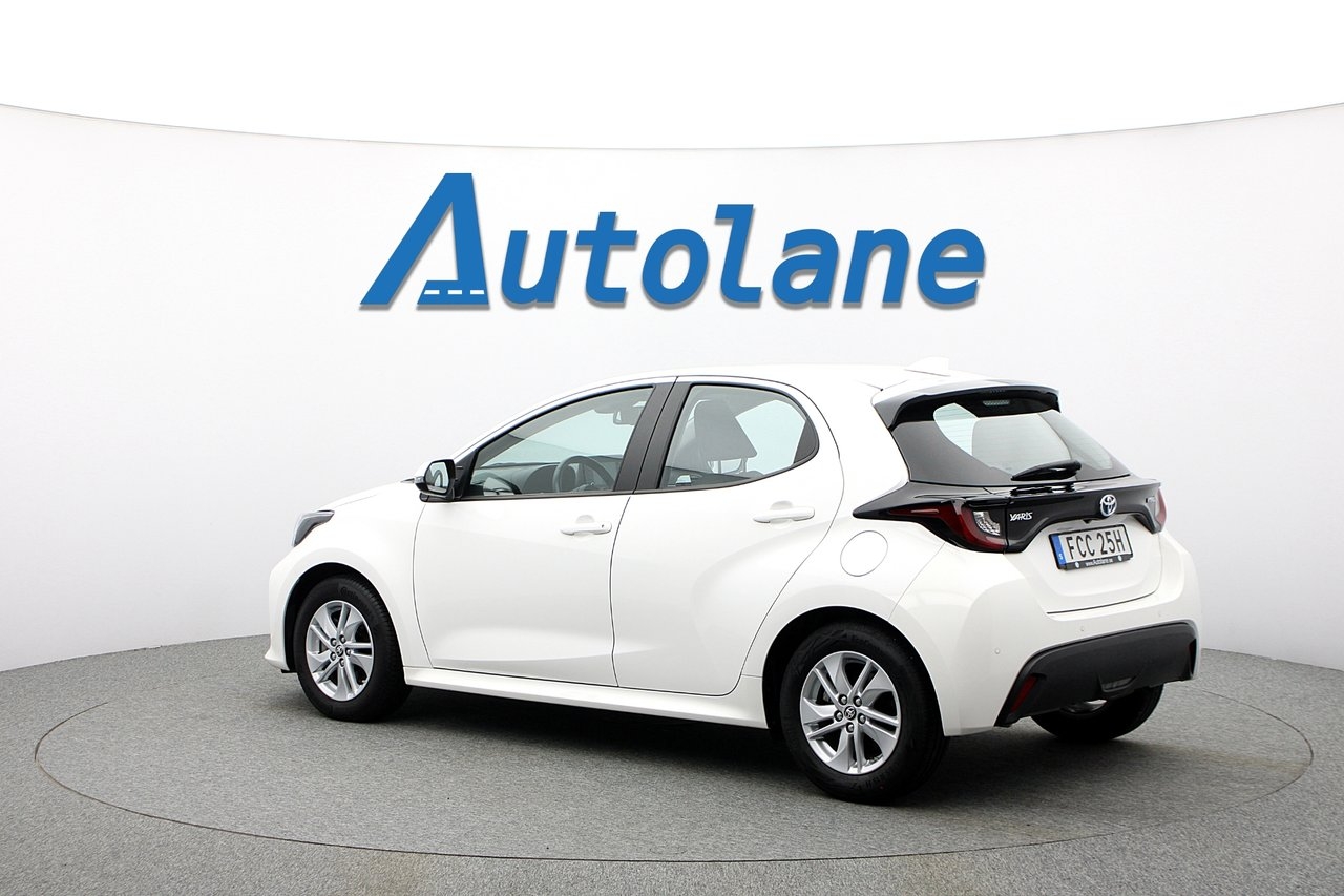 Toyota Yaris Hybrid CVT Active 2023, bild 6/10