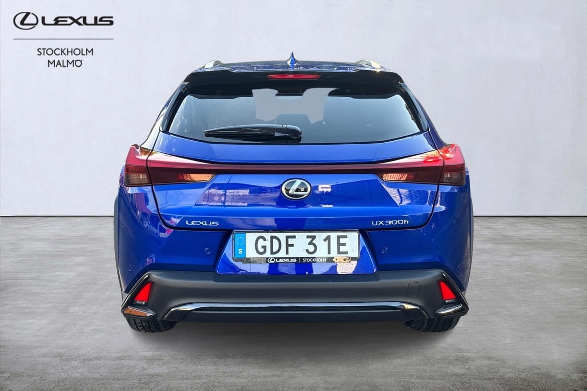 Lexus UX 300h F Sport B-kam Rattvärme 2026, bild 4/10