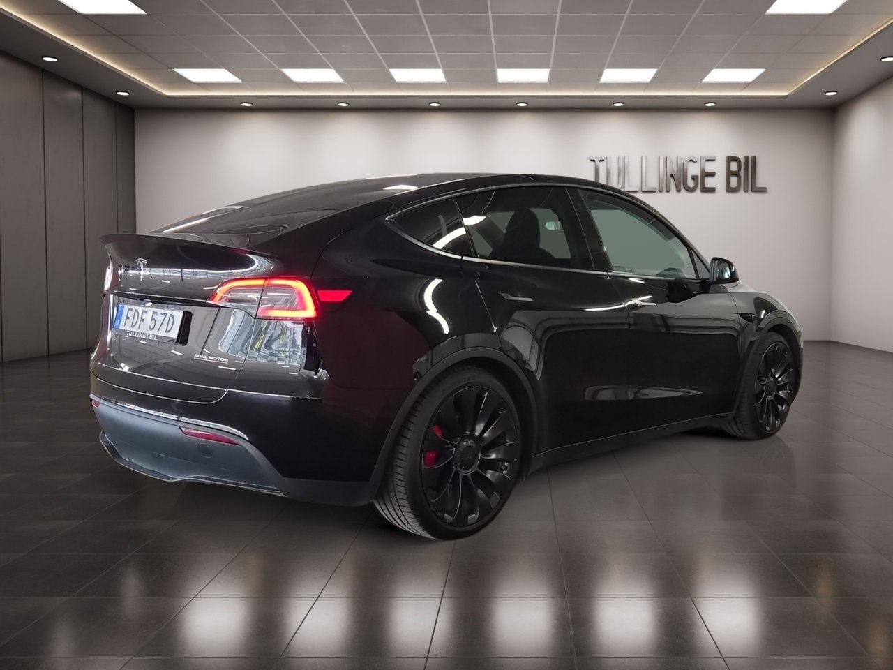Tesla Model Y 2023, photo 5/10