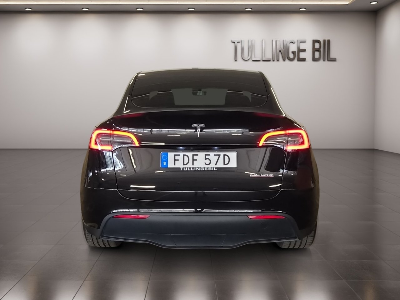 Tesla Model Y 2023, photo 4/10