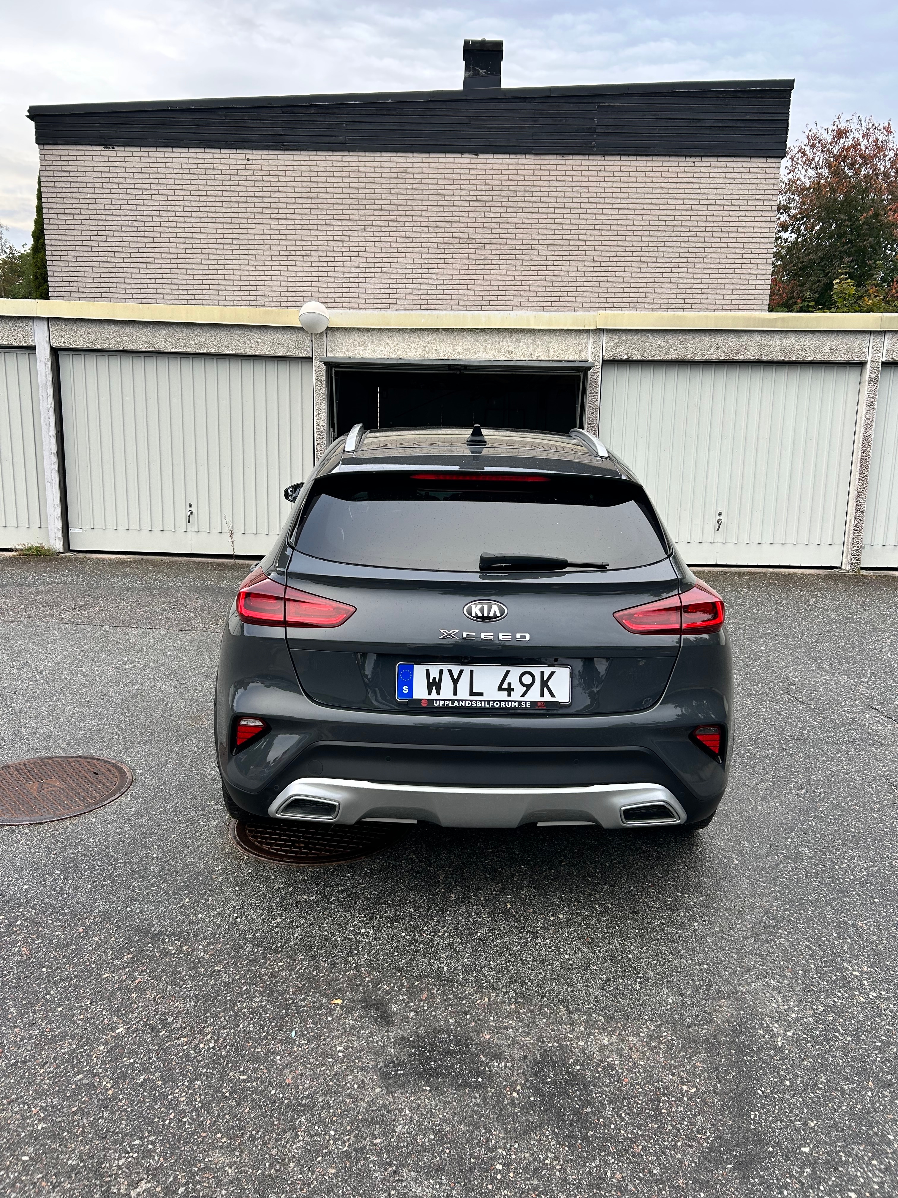 Kia XCeed Plug-in Hybrid DCT 2020, bild 2/5
