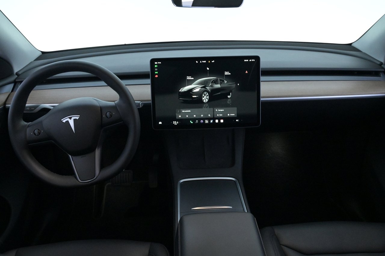 Tesla Model Y Long Range AWD Autopilot 2023, bild 6/10