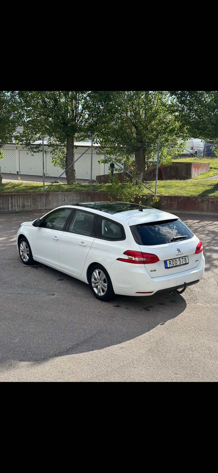 Peugeot 308 SW 1.2 PureTech 110 Manuell 2016, kuva 3/6