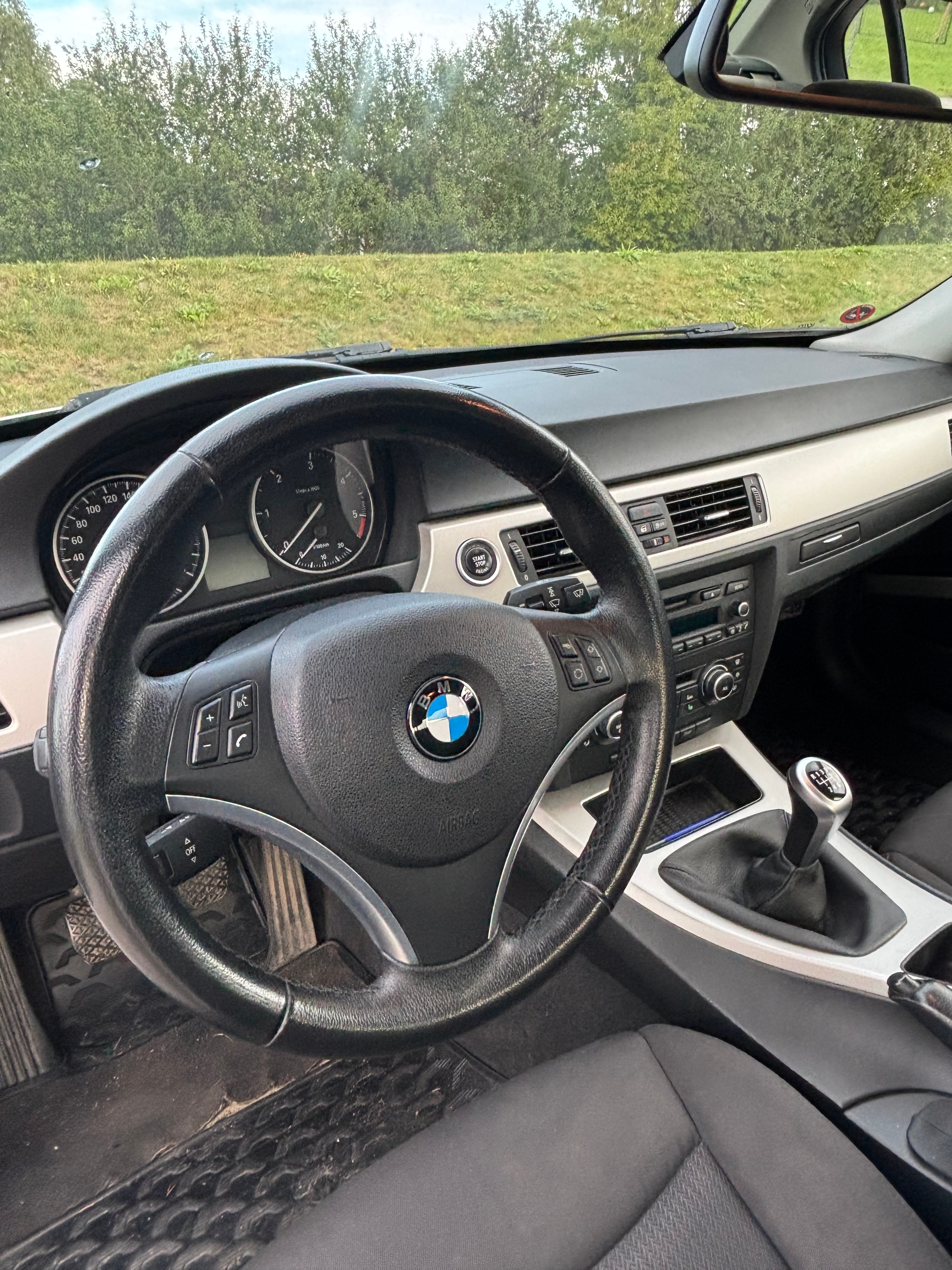 BMW 318 d Sedan Manuell 2012, bild 5/6