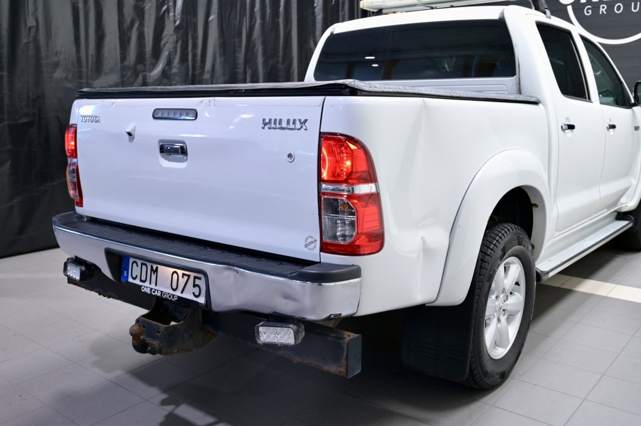 Toyota HiLux 2013, kuva 6/10