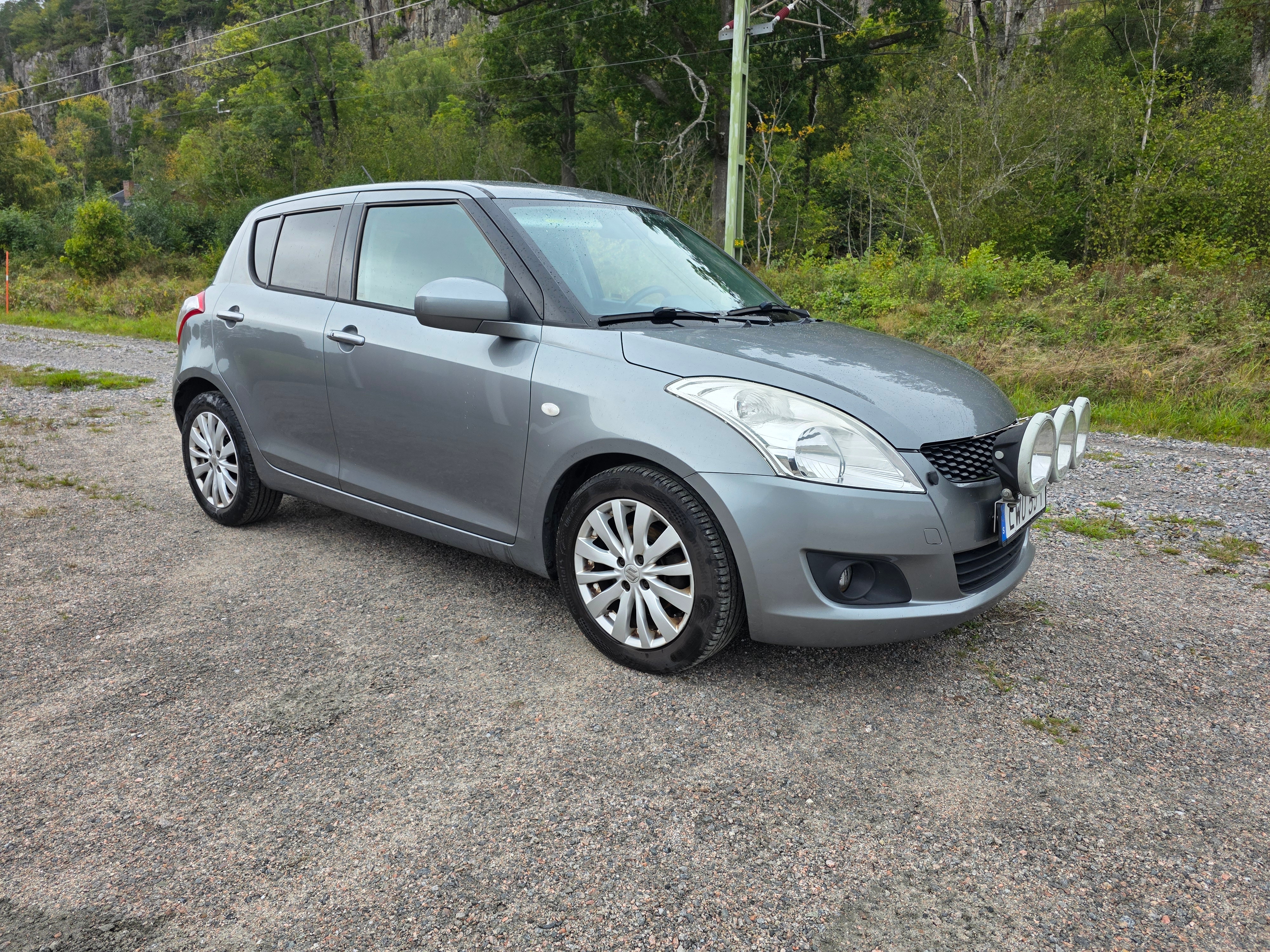 Suzuki Swift 2011, bild 2/7