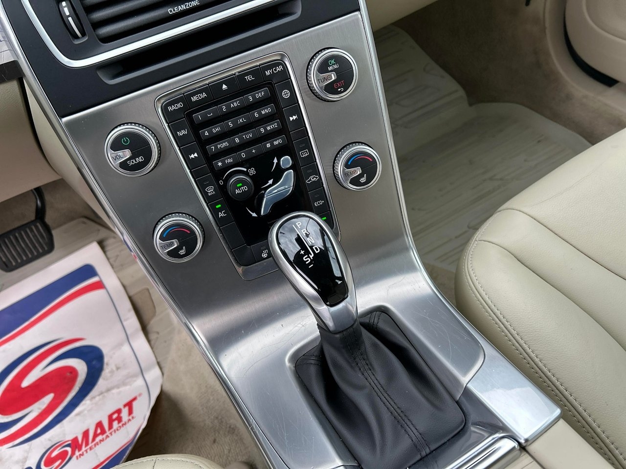 Volvo V60 D4 Summum Automat 2017, photo 7/10