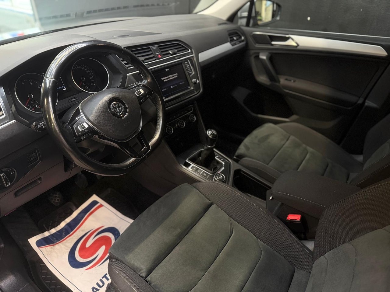 Volkswagen Tiguan 2017, bild 7/10