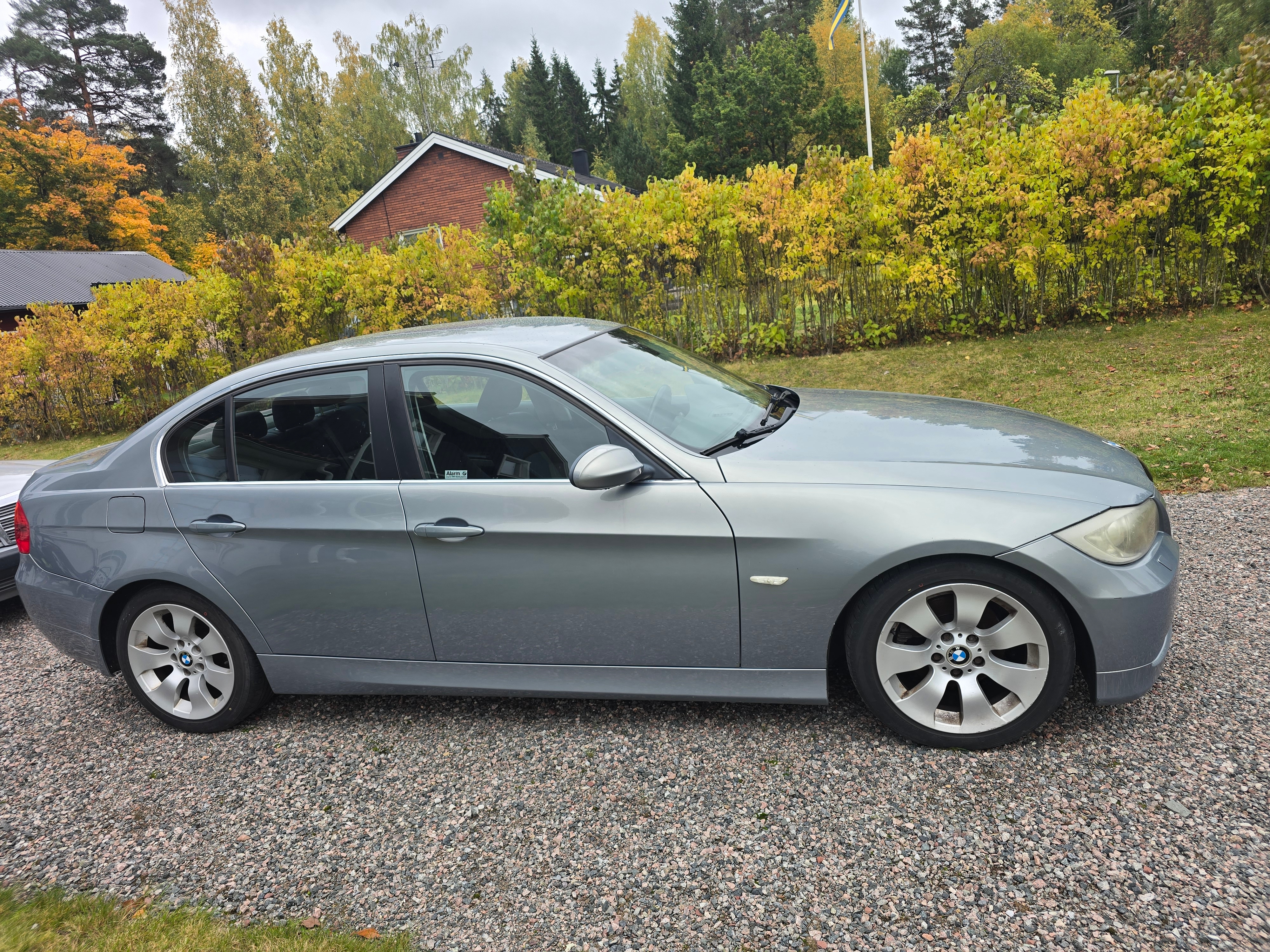 BMW 325 i Sedan Manuell 2006, bild 2/6