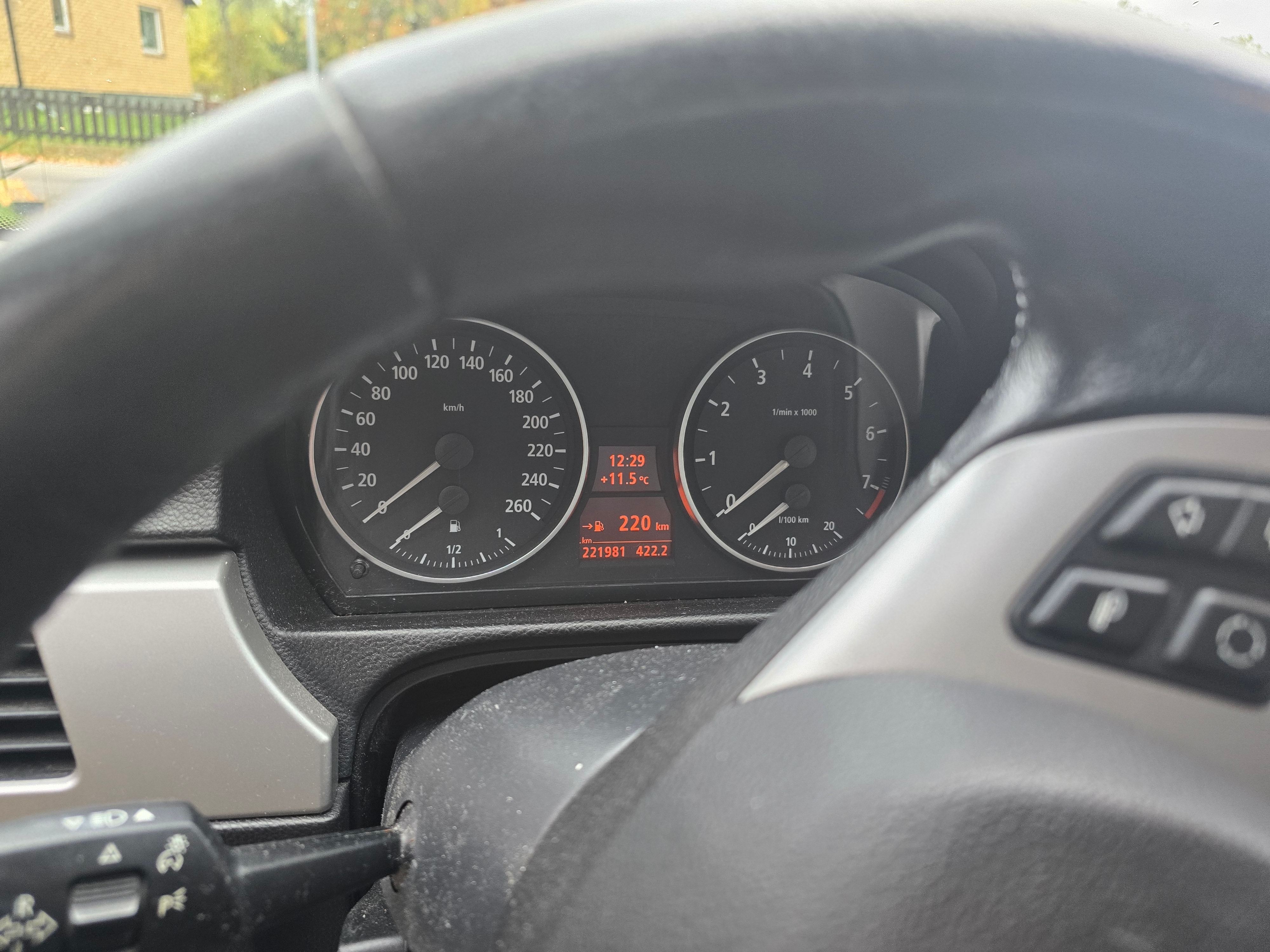 BMW 325 i Sedan Manuell 2006, bild 5/6