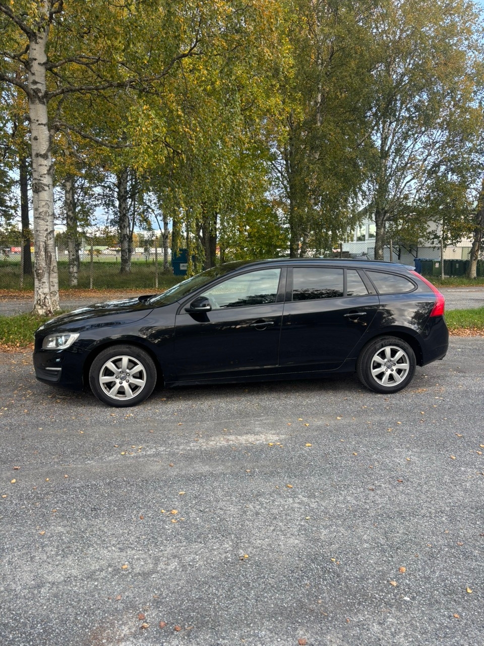 Volvo V60 T3 Manuell 2014, kuva 2/7