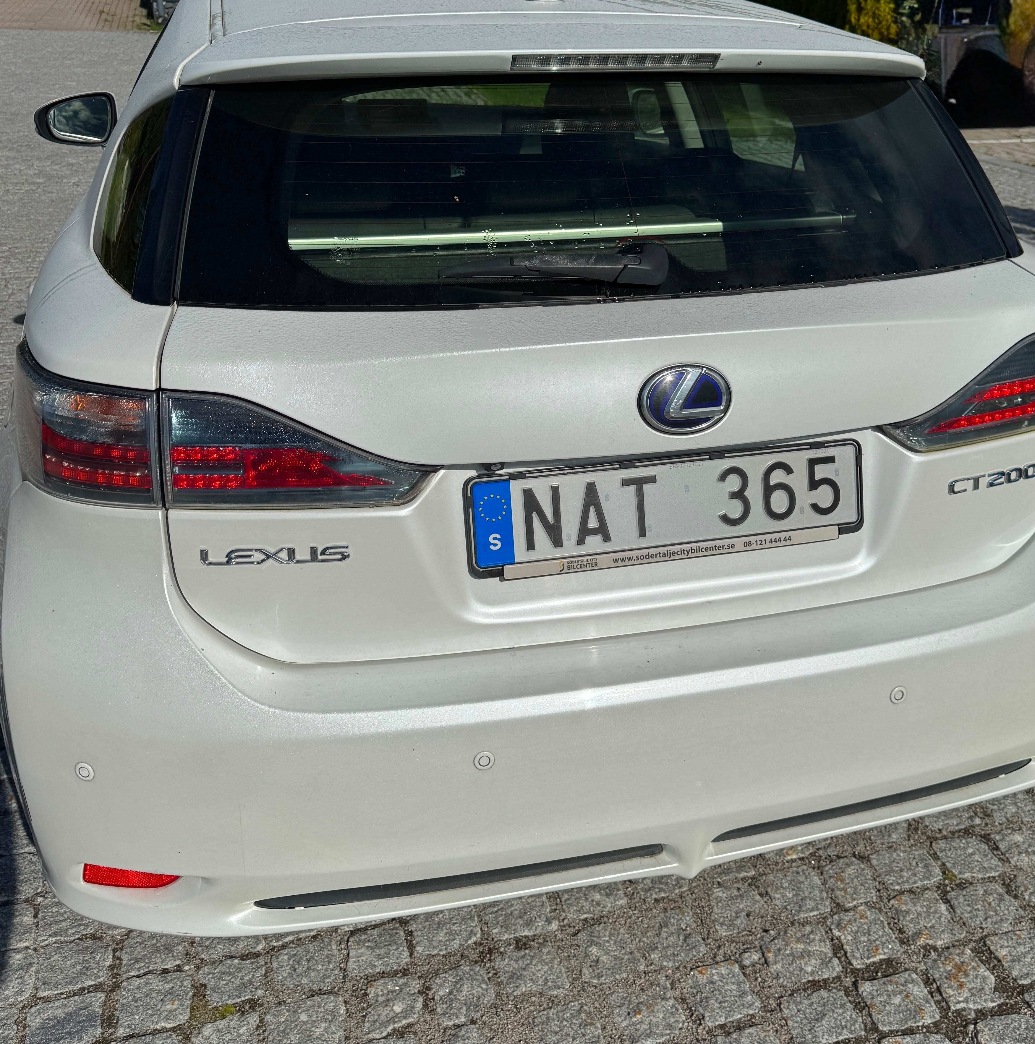 Lexus CT 200h 1.8 CVT 2012, bild 2/6