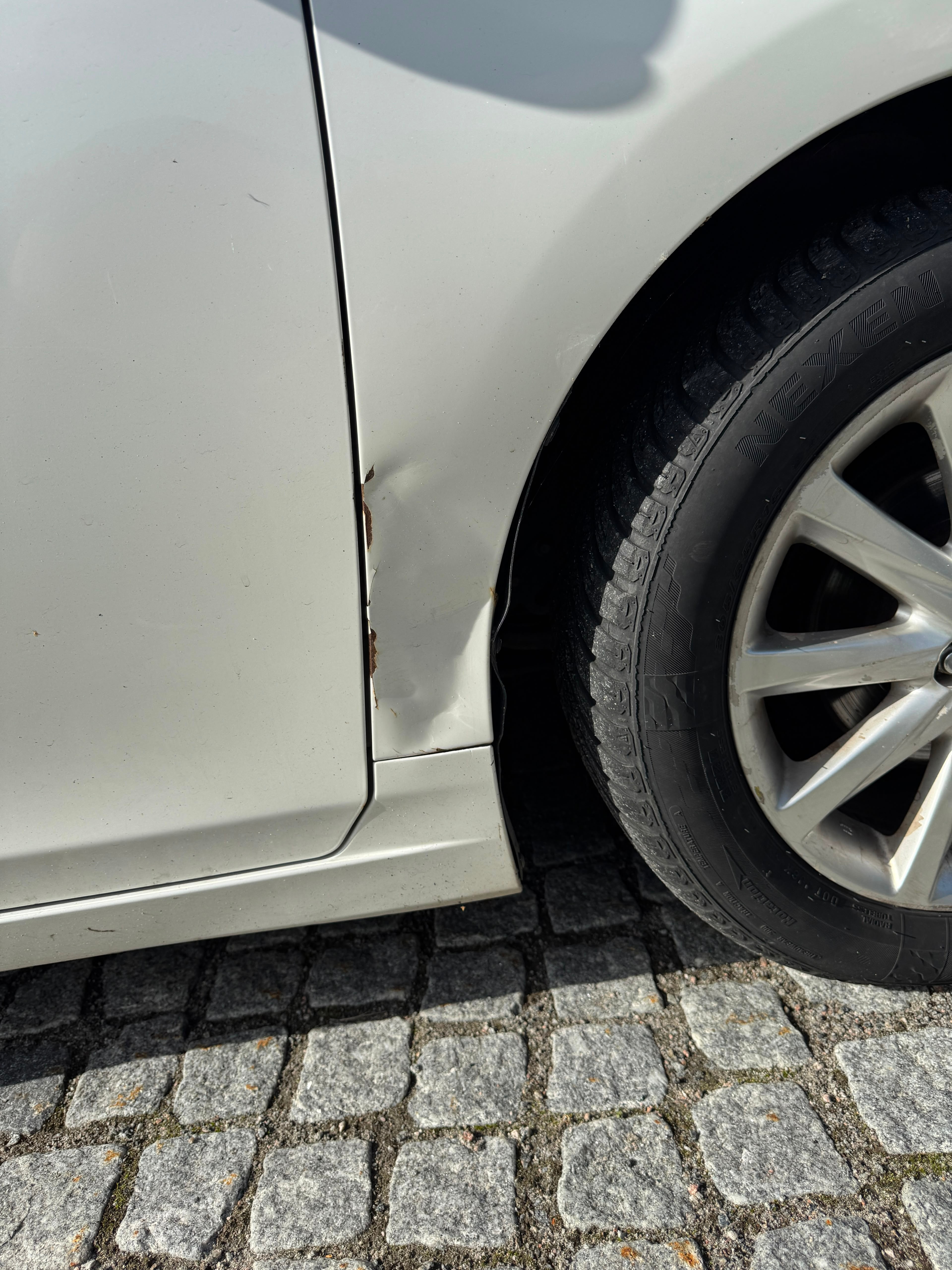 Lexus CT 200h 1.8 CVT 2012, bild 4/6