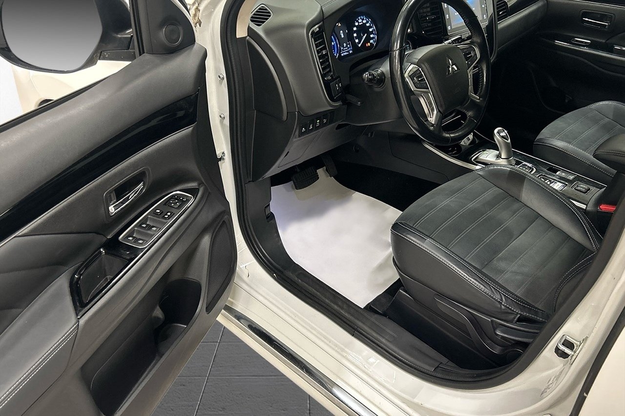 Mitsubishi Outlander 2019, bild 6/9