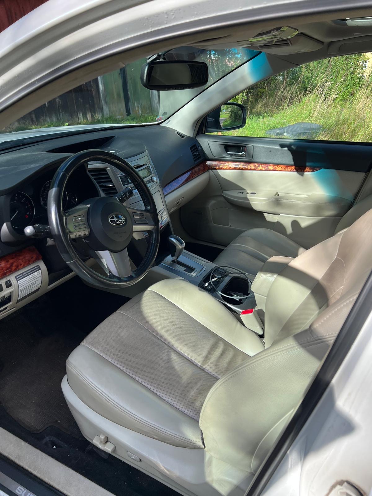 Subaru Outback 2.5 4WD Lineartronic 2011, bild 3/10
