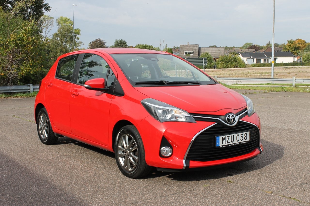 Toyota Yaris 1.33 Dual VVT-i Active 2016, bild 2/9