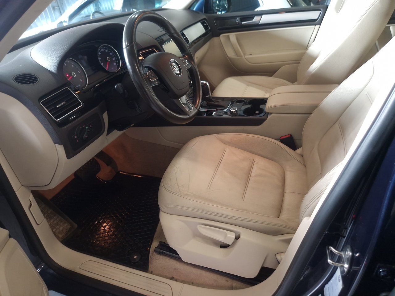 Volkswagen Touareg 2013, photo 5/10