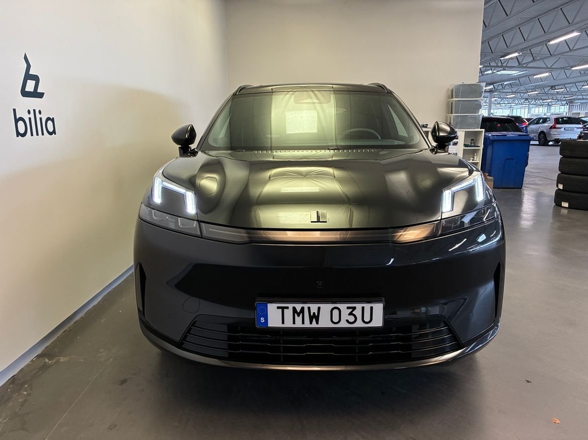 Lynk & Co 08 More PHEV 2025, bild 2/10