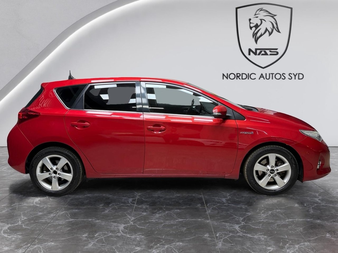Toyota Auris Hybrid / e-CVT / Executive 2014, bild 6/10