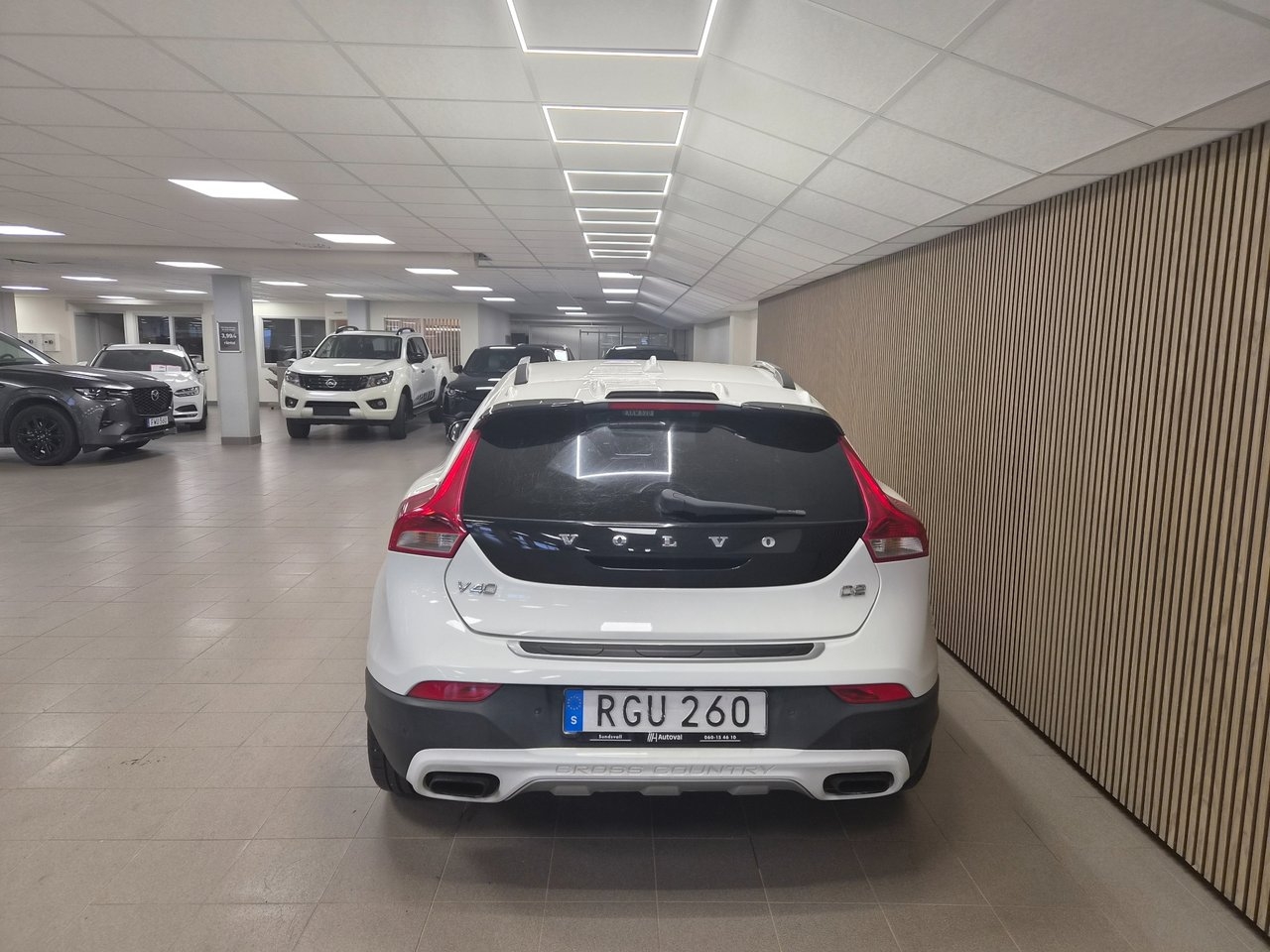 Volvo V40 Cross Country 2014, kuva 5/10