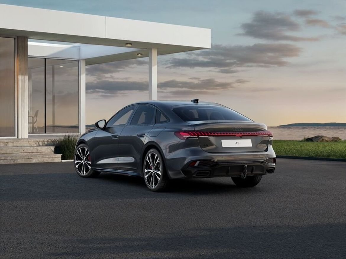 Audi A5 e-hybrid quattro 367hk S tronic 2026, bild 3/11