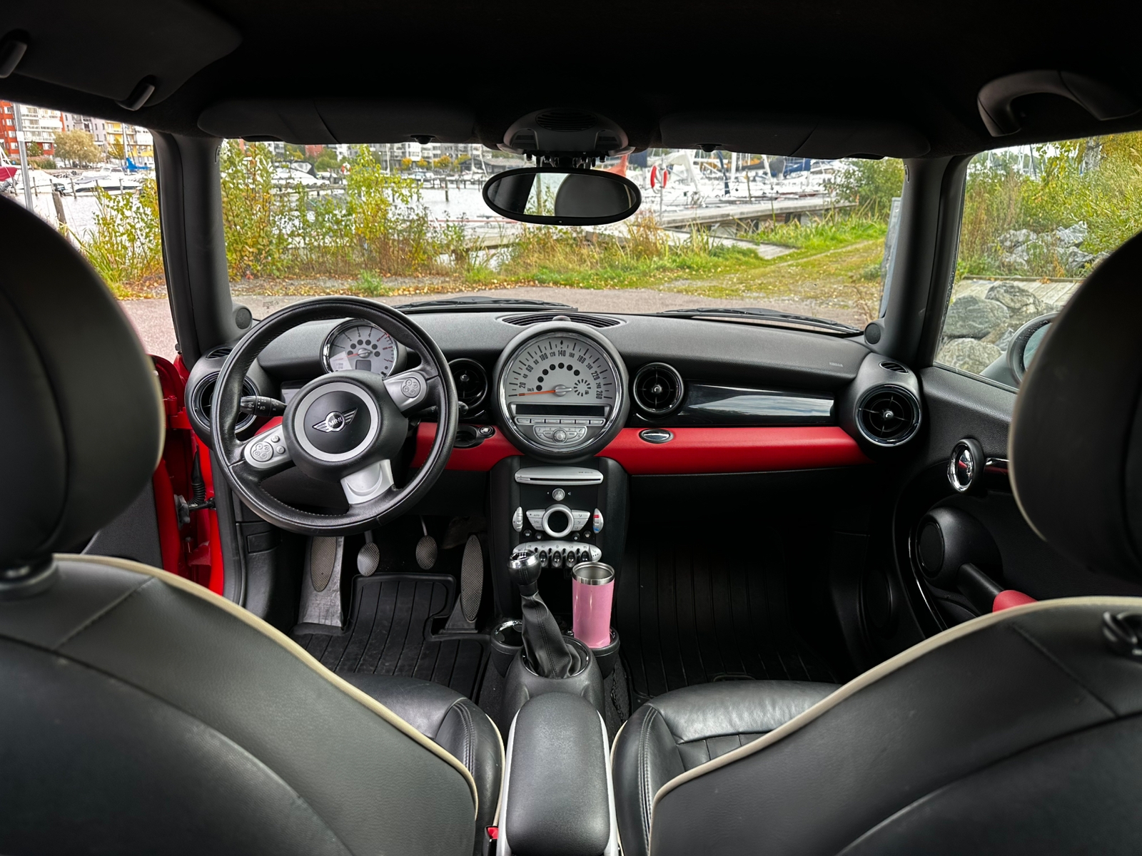 MINI Cooper D Manuell R56 2009, photo 7/10