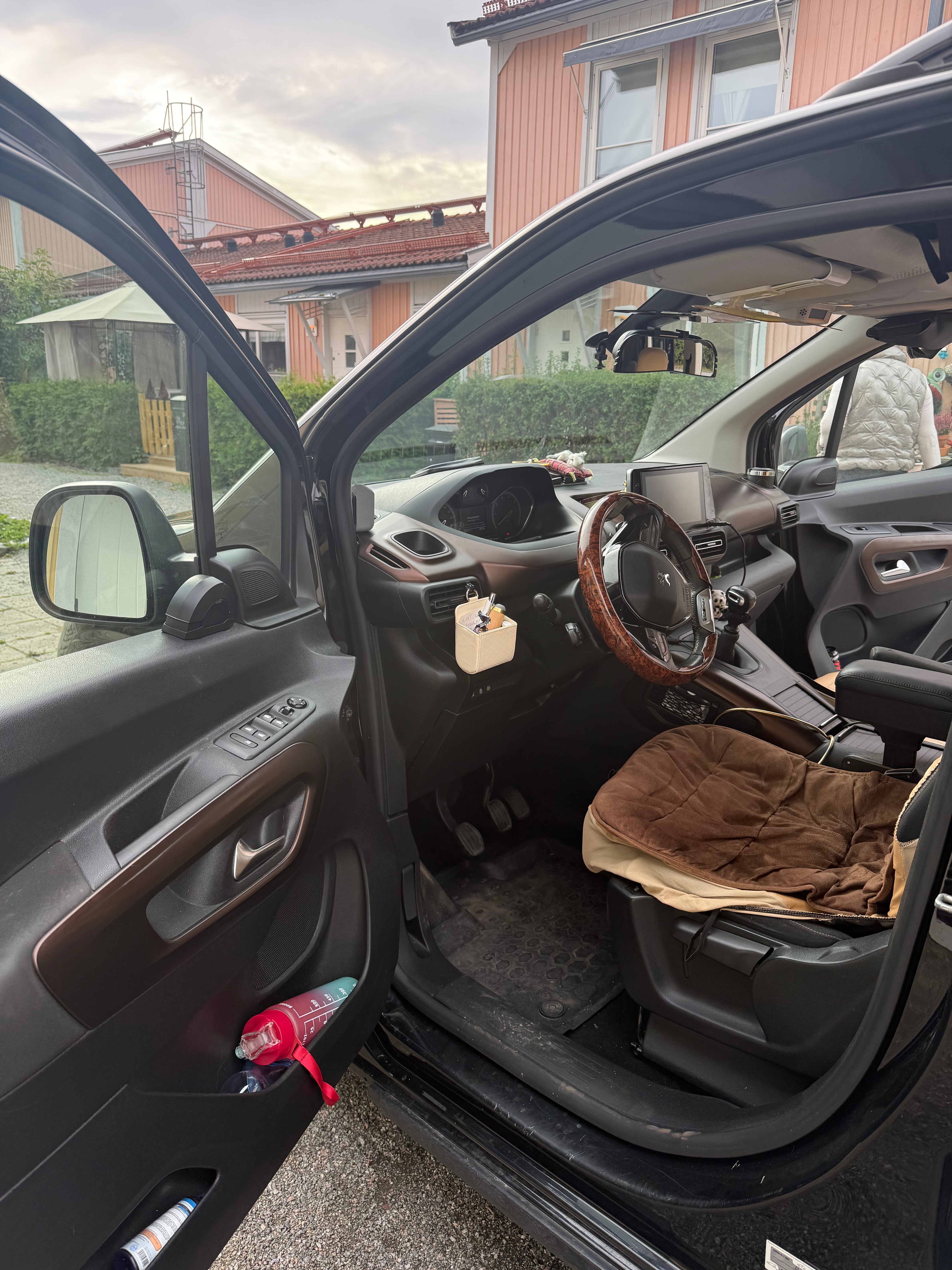 Peugeot Rifter 1.2 e-THP Manuell 2018, bild 6/10