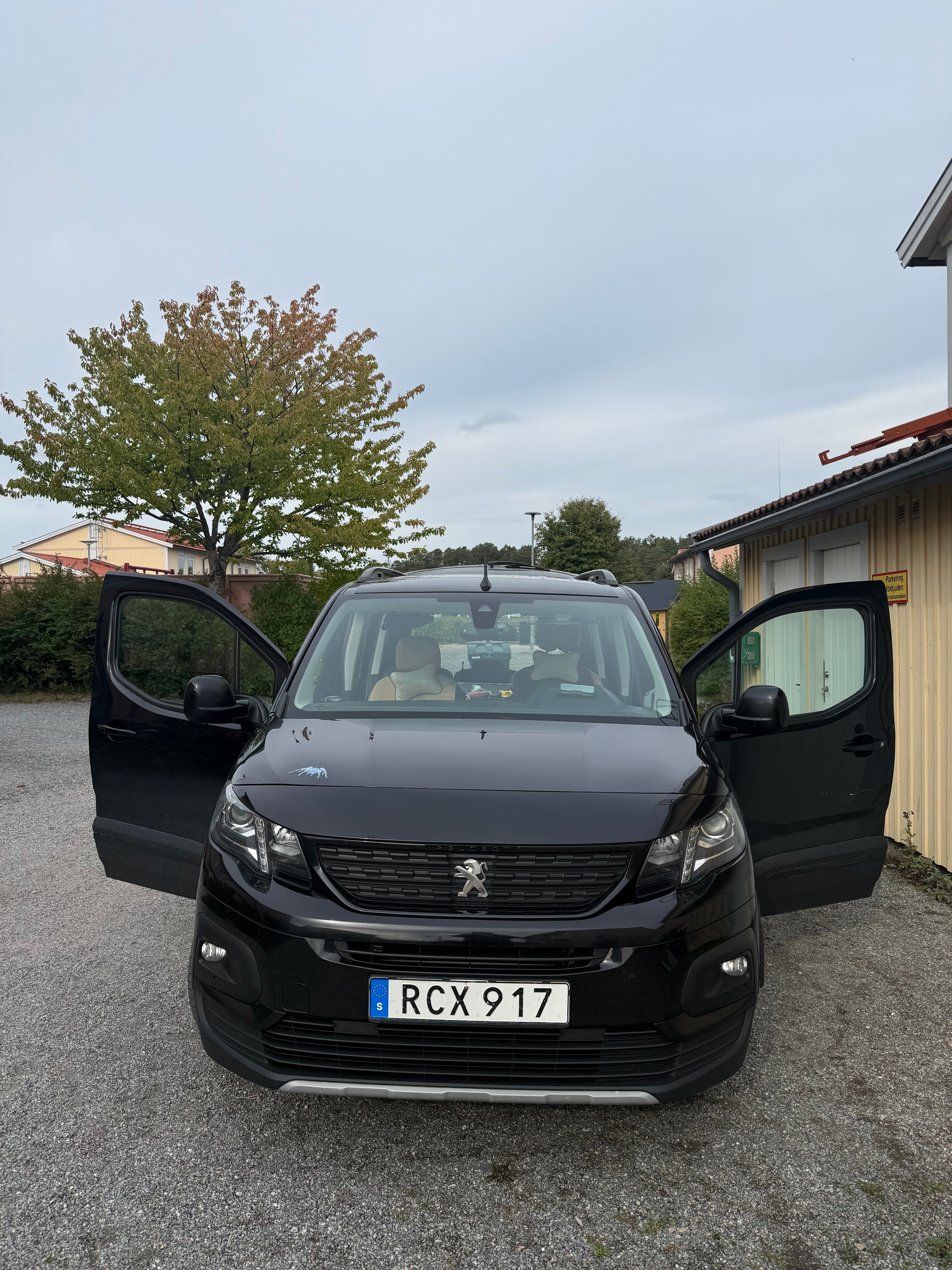 Peugeot Rifter 1.2 e-THP Manuell 2018, bild 2/10