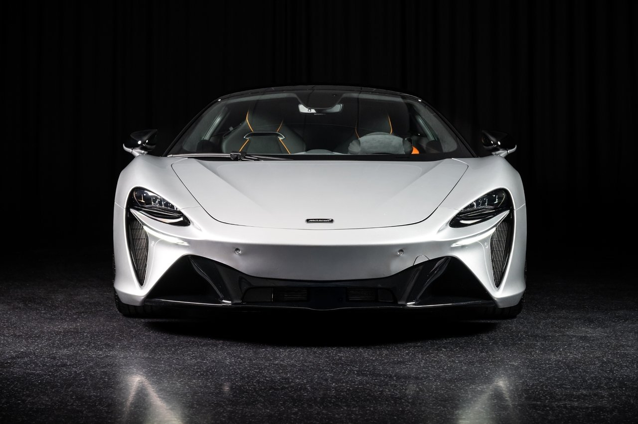 McLaren Artura Coupé MY24 2024, photo 5/10