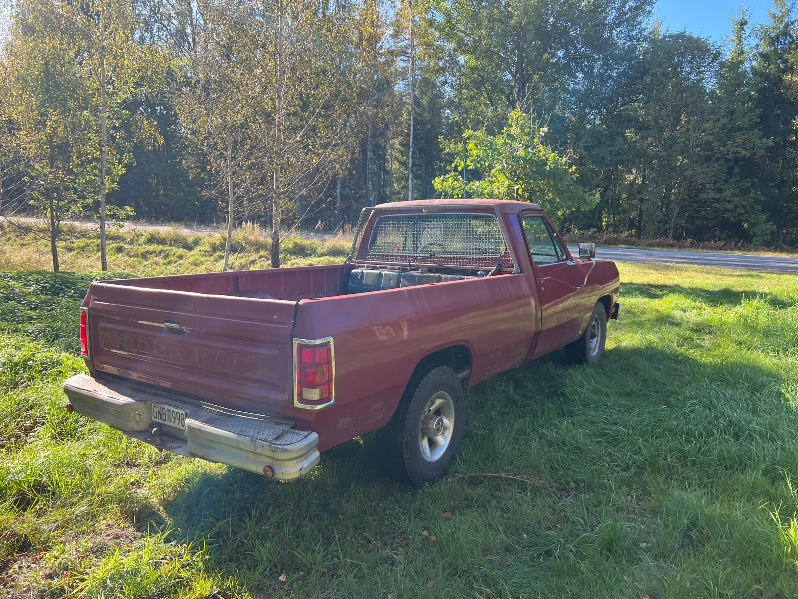 Dodge RAM Enkelhytt 5.2 V8 TorqueFlite 1985, bild 3/4