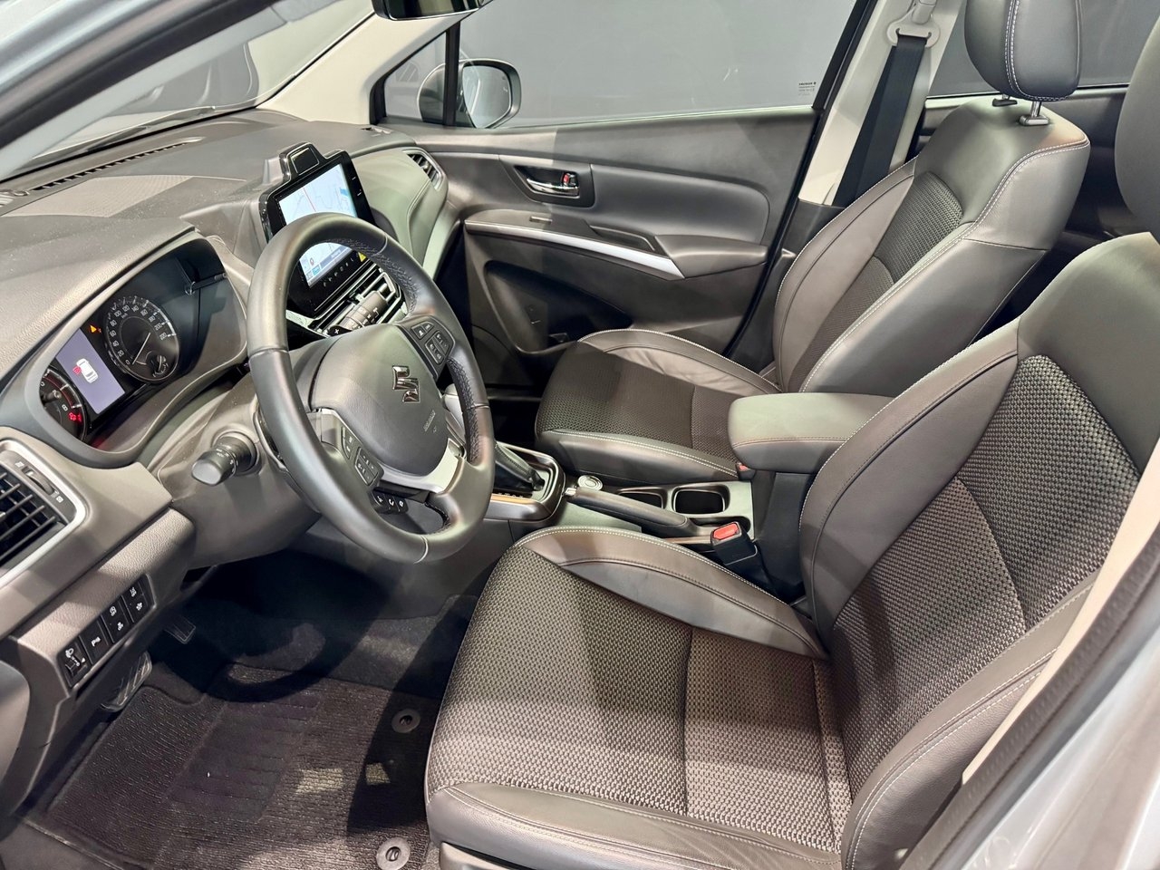 Suzuki S-Cross 2025, bild 8/8