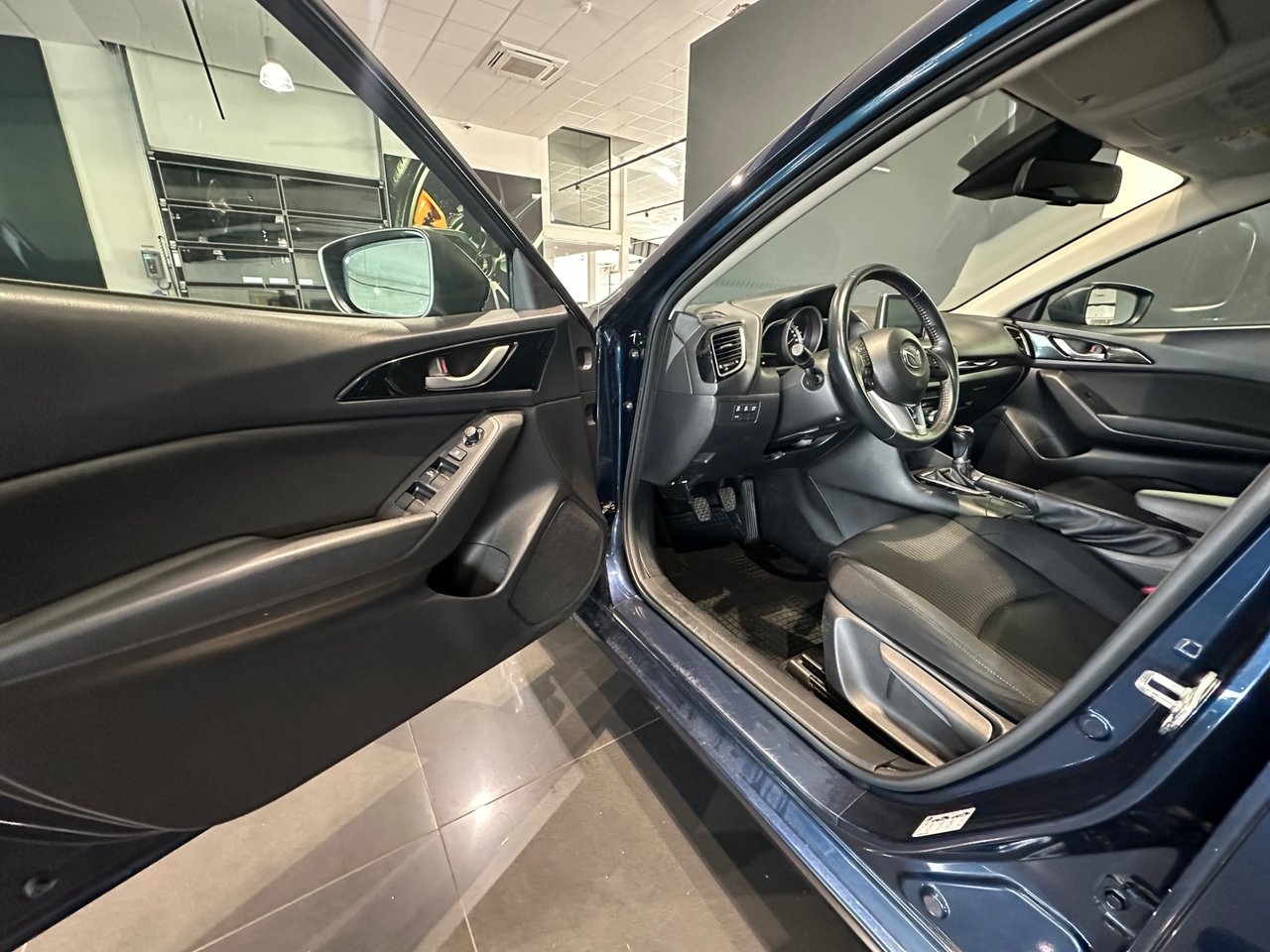 Mazda 3 Sport 2.0 SKYACTIV-G Vision 2015, bild 7/10