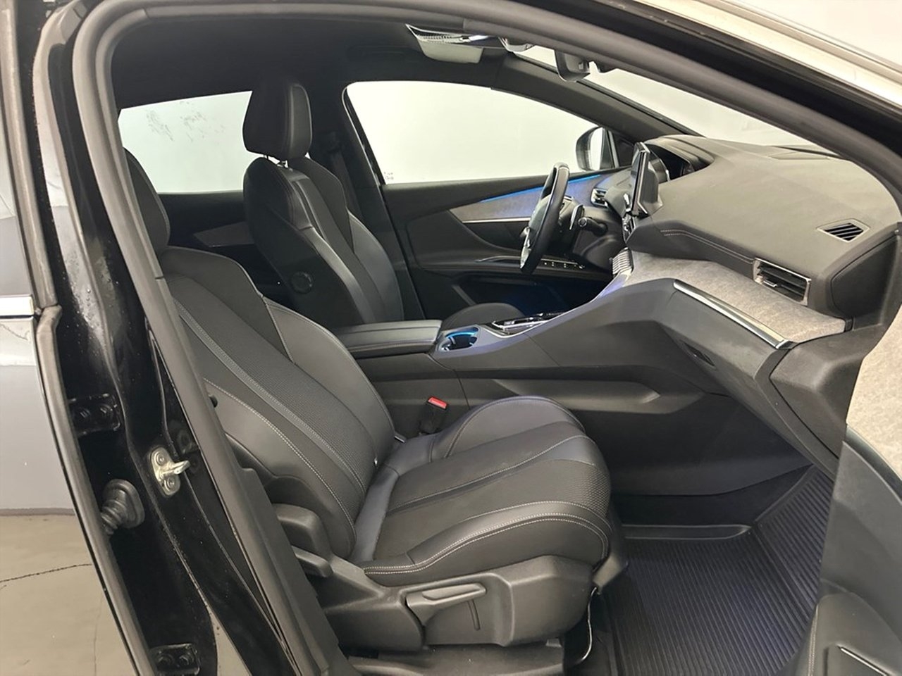 Peugeot 3008 1.2 PureTech GT 2023, bild 7/10
