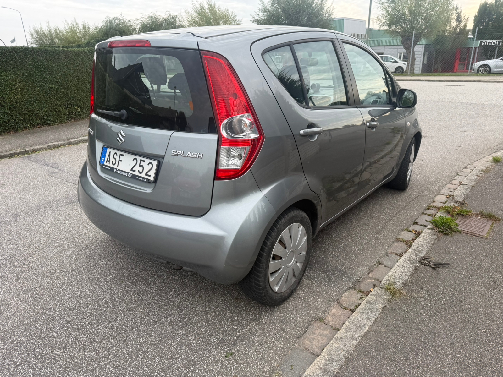 Suzuki Splash 1.0 DOHC 12V VVT Manuell 2011, kuva 3/6
