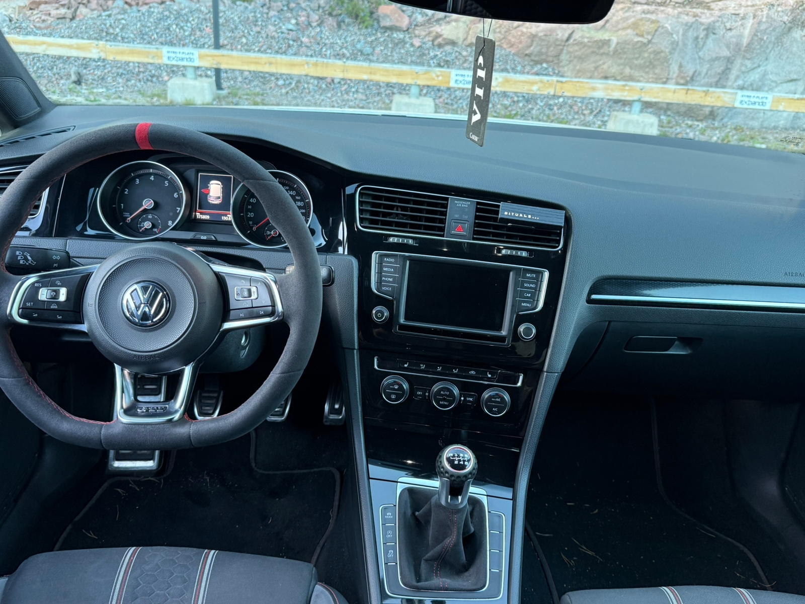 Volkswagen Golf 2017, photo 5/5
