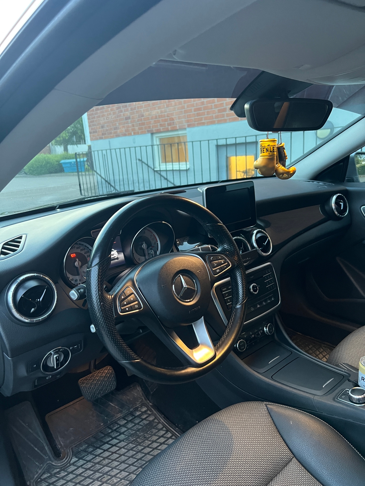 Mercedes-Benz CLA 200 7G-DCT 2015, bild 7/7